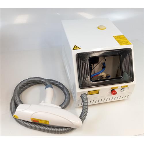 MÁQUINA DE REMOÇÃO DE TATUAGEM LASER