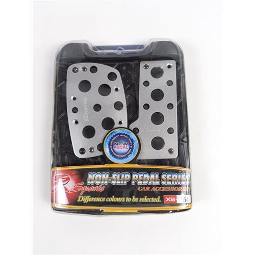 PEDALEIRA ANTIDERRAPANTE DE ALUMÍNIO PRATA P/ CARRO AUTOMÁTICO - ACELERADOR 12,5x5,8cm - FREIO 7,4x11,9cm