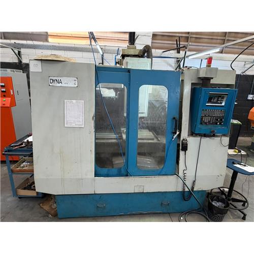 CENTRO DE USINAGEM VERTICAL DYNA DM 3220  ANO 2003 
COMANDO MITSUBISHI