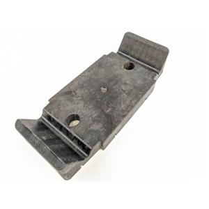 PLACA BASE P/ FIXAÇÃO DO GUIA ANGULAR WFP 21K P/ TRILHO FERROVIÁRIO DFF 21 VOSSLOH